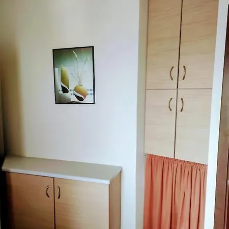 Comfortable Apoikia House For 2 *