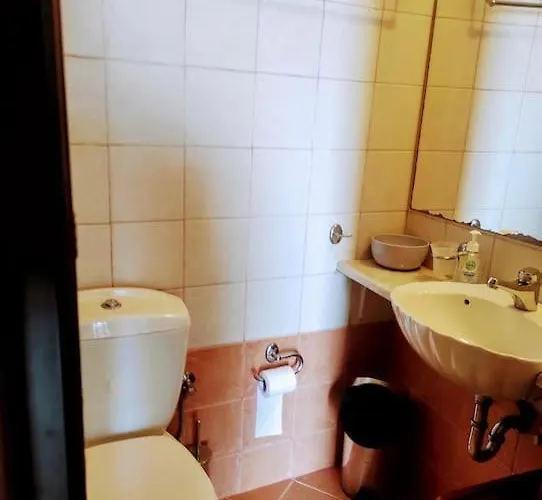 Comfortable Apoikia House For 2 *