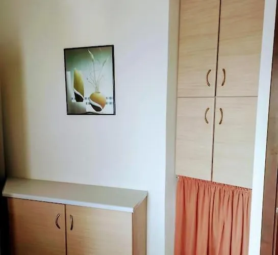 Comfortable Apoikia House For 2 *